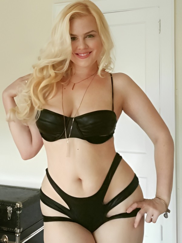 Ангелина привлекательная девушка из Подольска цена от 3000 руб