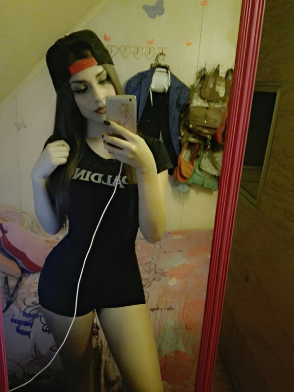 Рената привлекательная девушка из Подольска цена от 3000 руб