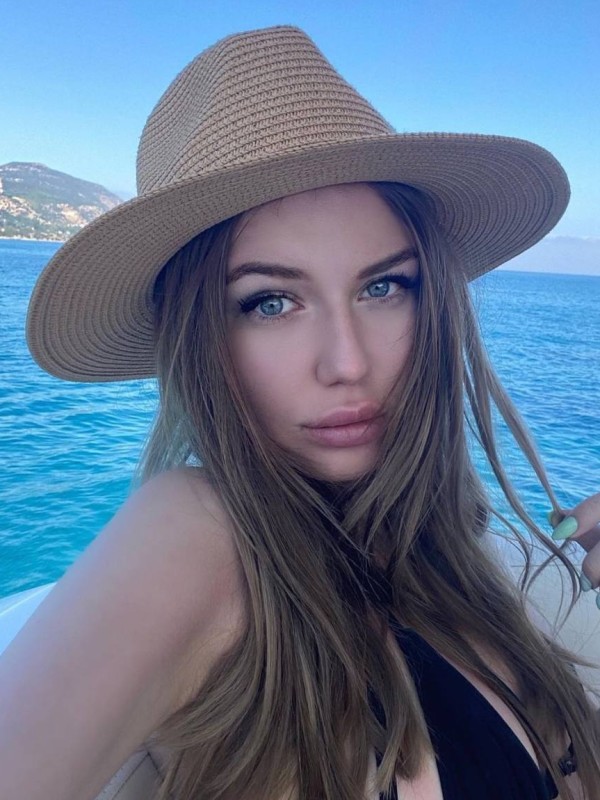 Алина привлекательная девушка из Подольска цена от 3000 руб